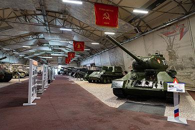 即时战斗3D迷宫探索新游《Path of the Abyss》上架Steam